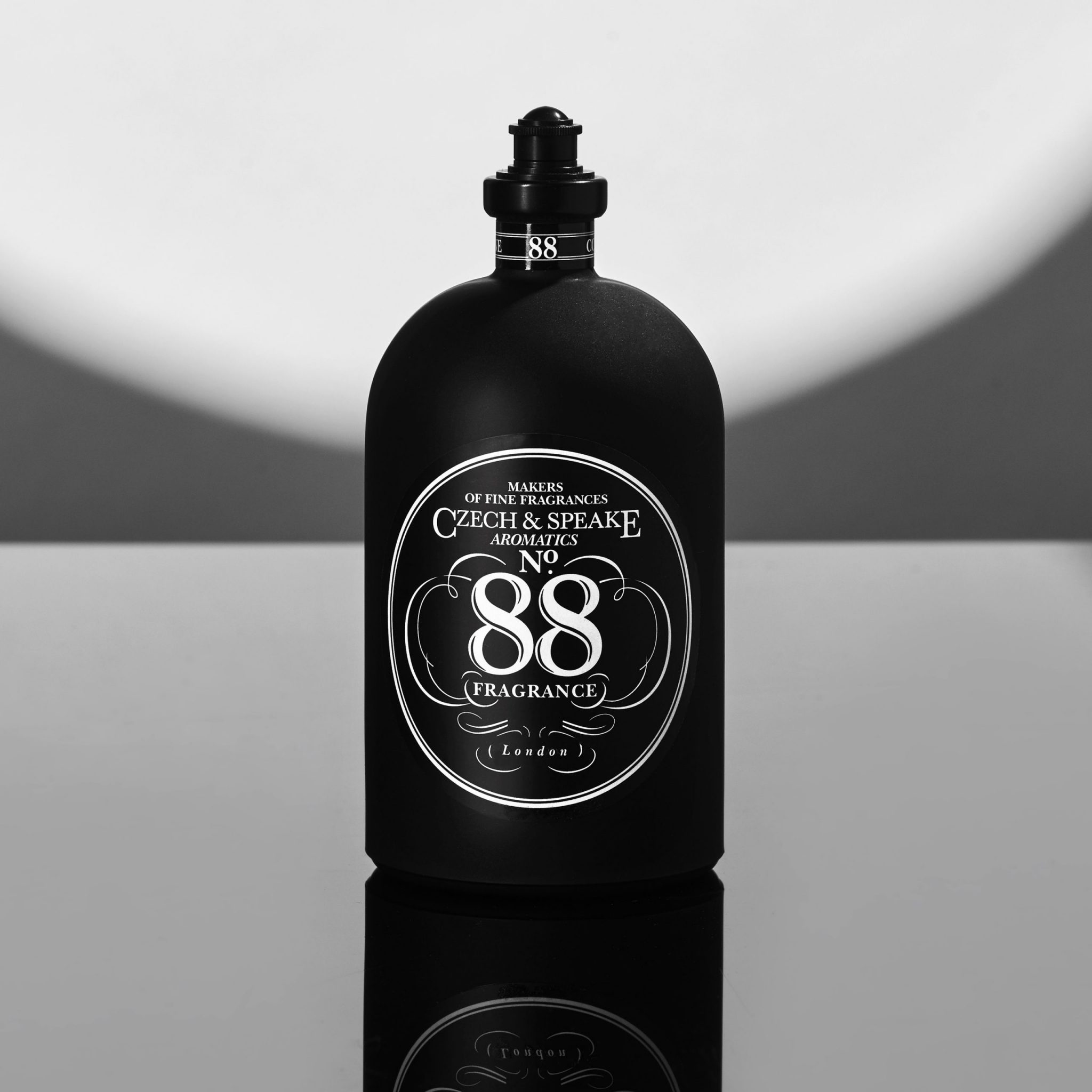 bottle of No.88 aftershave shaker 200ml bottle