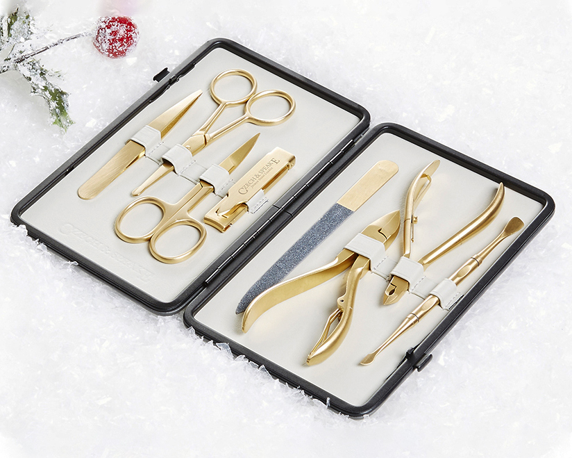 Czech & Speake 5-piece Manicure Set in Stone Cream and Gold on snow