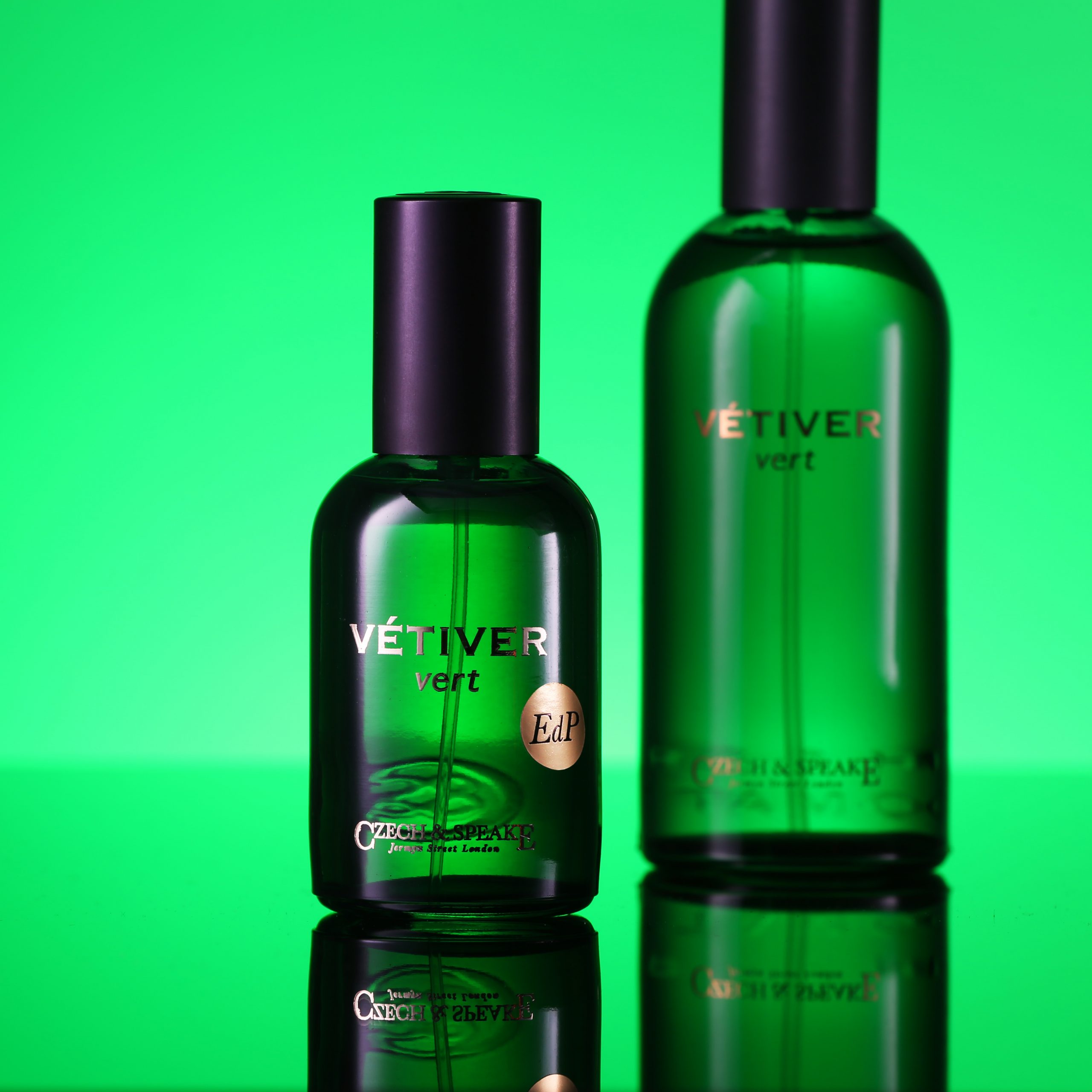 Vétiver Vert Eau de Parfum Spray 50ml and Vétiver Vert Cologne Spray 100ml on green