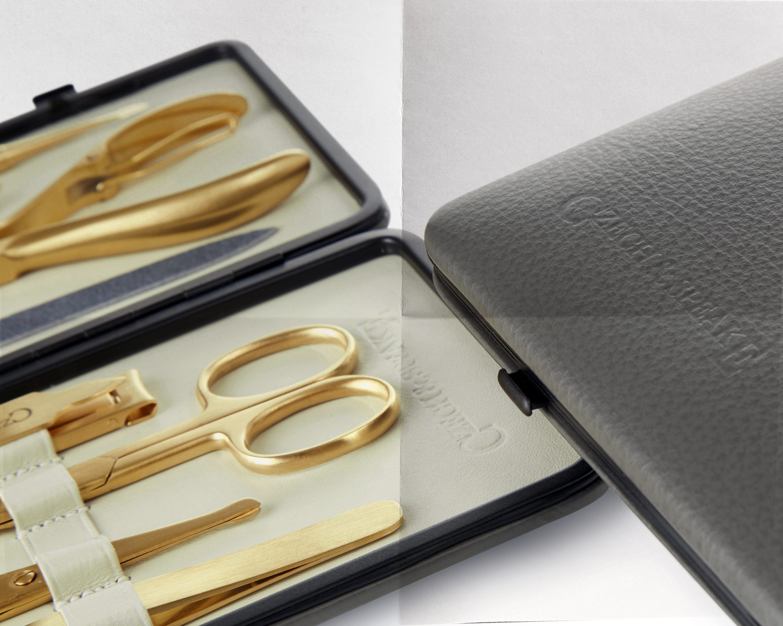 Czech & Speake Manicure Set 8-piece gold instruments grey leather case